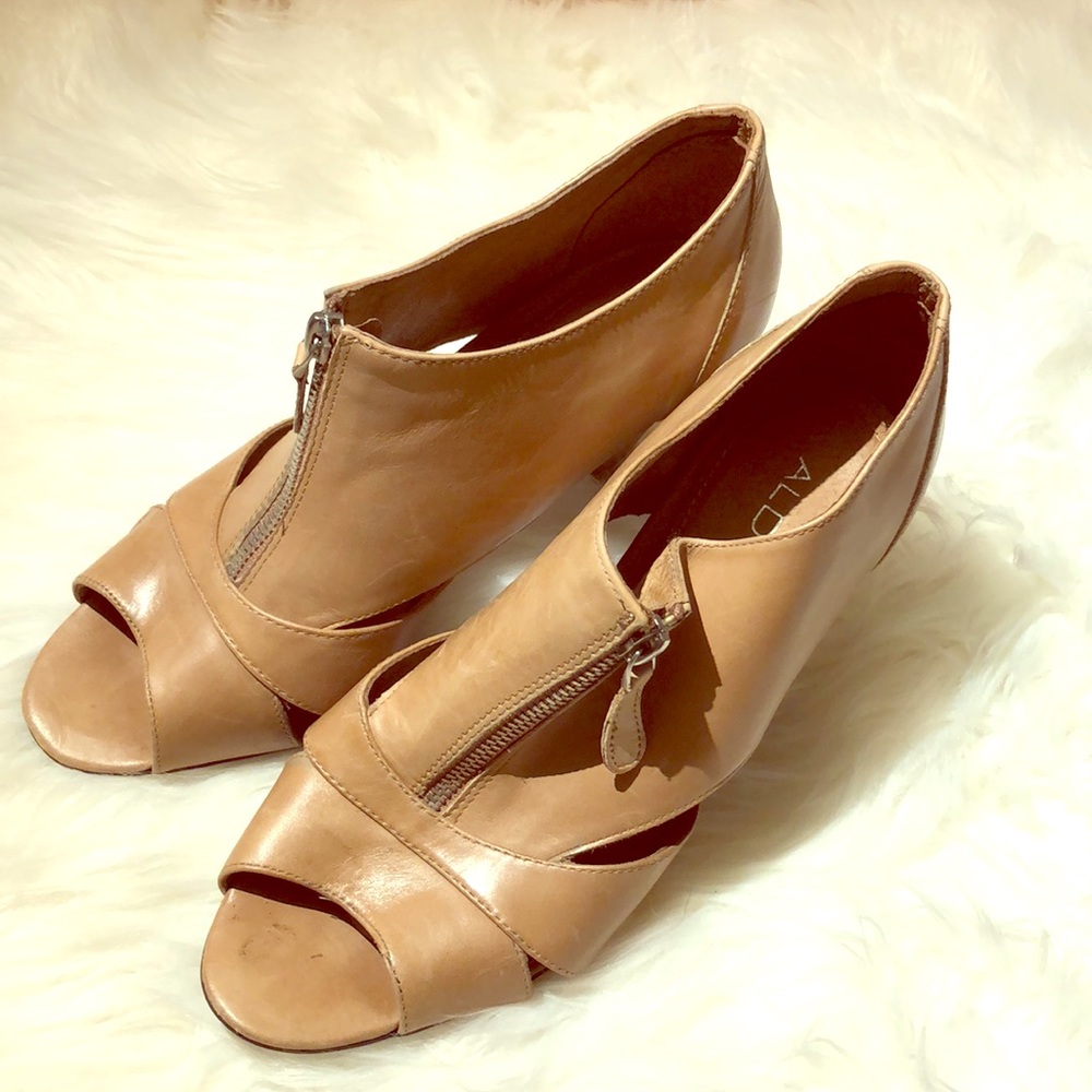 Aldo dress shoe leather heels size 41/11